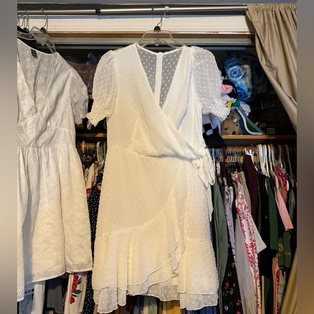 Women’s white dot ruffle layer dress